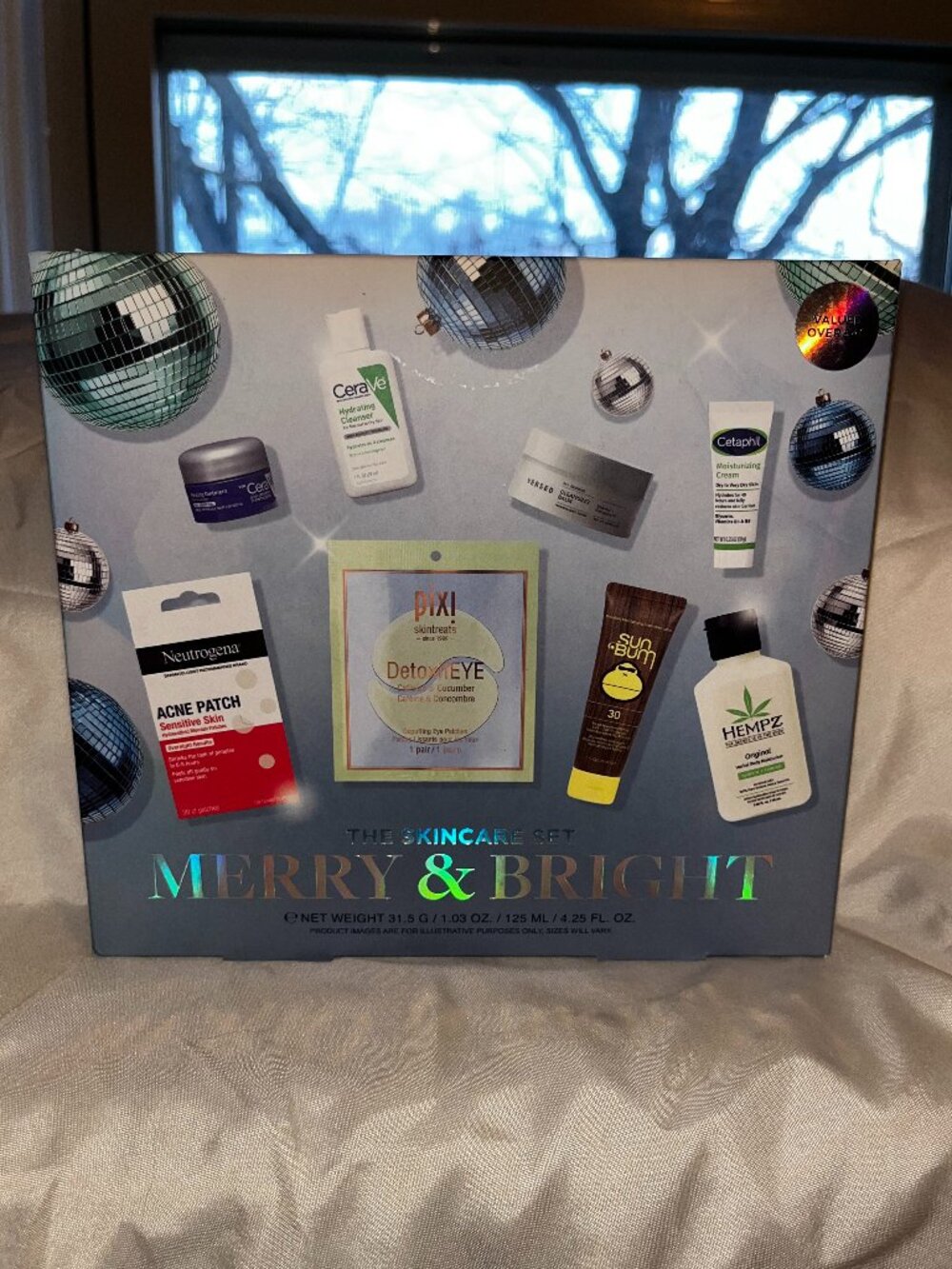 Merry & Bright. The Skincare Gift Set - 8pc BRAND NEW OPEN BOX w/ 8 SEALED ITEMS